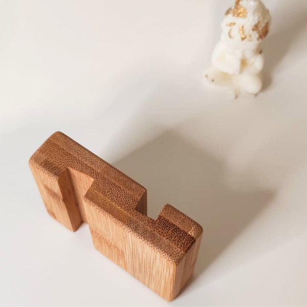 Soporte de Bambú para Móviles y Tablets – Diseño Elegante y Funcional - Imagen 3